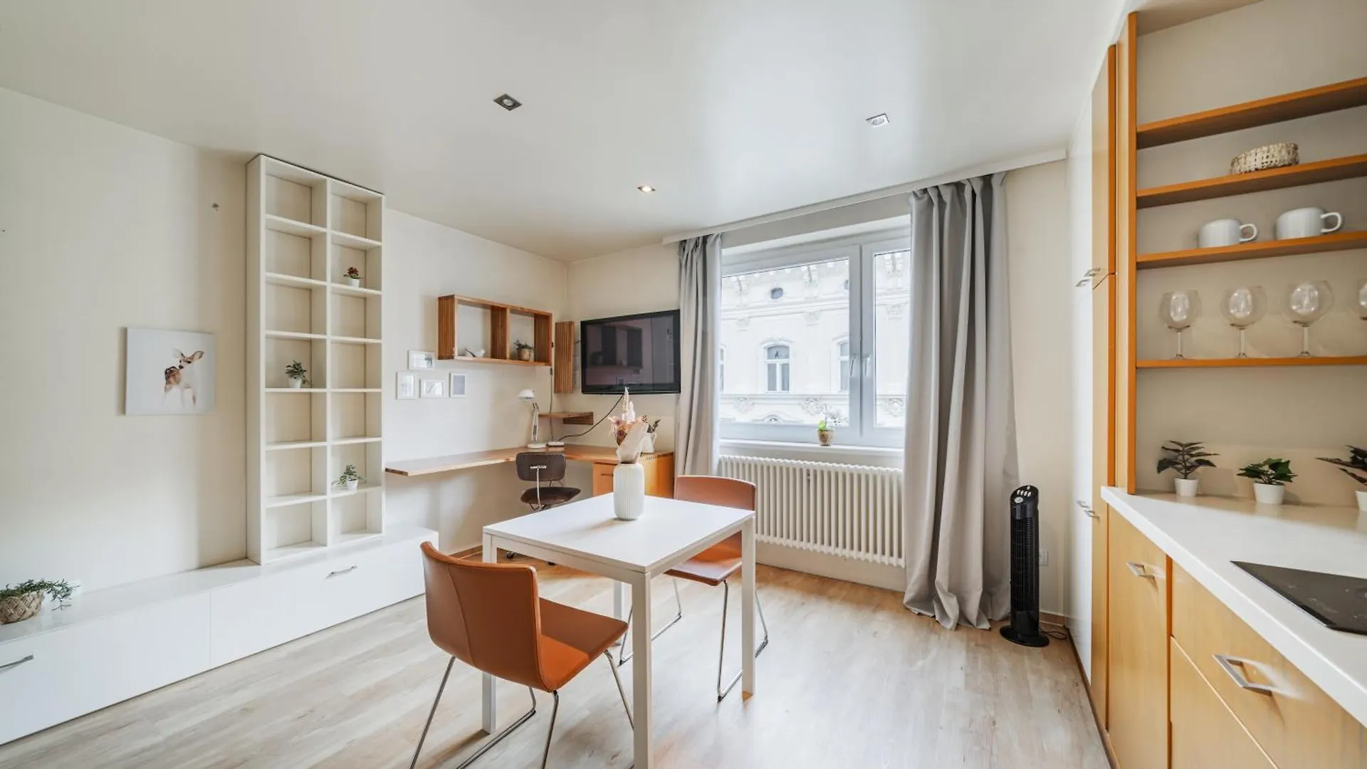 Beautiful Apartment In The 5Th District Wiedeń 0*,  Austria